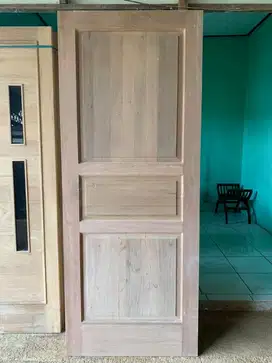 Pintu Kamper Model Panel & Minimalis (Bahan kayu bekas)