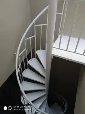Tangga putar besi kayu rebah minimalis jogja murah klasik modern