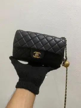 Tas wanita chanel mini pearl black leather