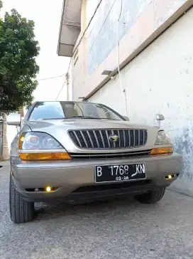 Harrier CBU JDM ... Ganteng pisan !!!