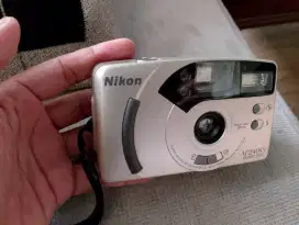 Nikon AF240SV kamera pocket jadul