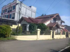 Rumah bagus furnishes di jual cepat di kota bukittinggi sumbar