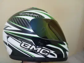 Helm BMC full face warna Putih , Hitam , Hijau ukuran M