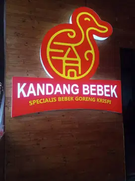 Huruf timbul//papan nama//neon box//reklame//acrylic//display//murah