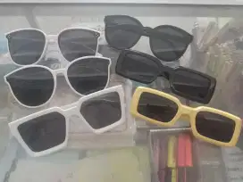 DIJUAL Kacamata Hitam u/ Cewek/Cowok