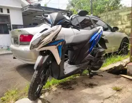 VARIO KZR 125 PLAT Z TASKOT TANGAN 1