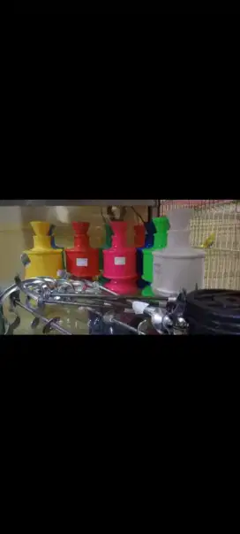 Pion sangkar burung besi