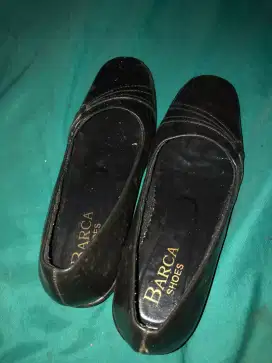 Sepatu fantopel kerja ukuran 37