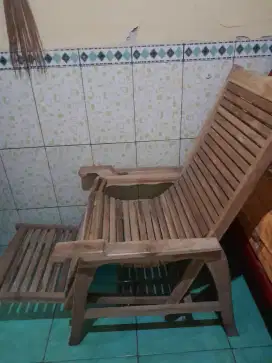 Kursi Santai Bahan Kayu