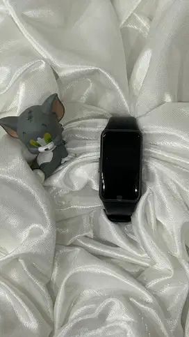 HUAWEI BAND 6 NEW