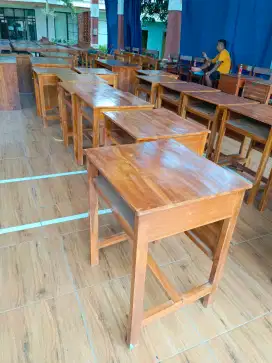 Meja kusi sekolah jati satu set