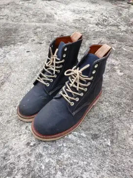 Dr. Martens Beckett Boot