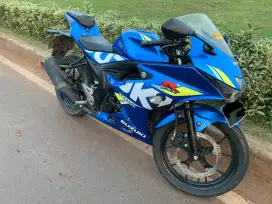 Motor Suzuki GSX-R 150,warna biru, Sudah keyless,pajak hidup