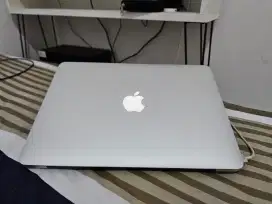 Macbook Pro 256 GB Ex Ibox