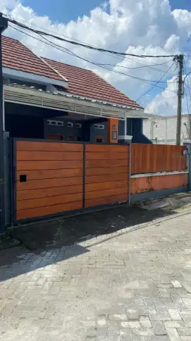 Jual Rumah Siap Huni di Tengah Kota Ngawi