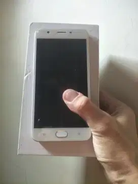 OPPO A57 LAMA 2O18 MINUS.