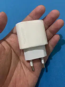 Adaptor iphone 20 watt