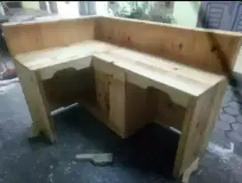 Meja cafe dan bar