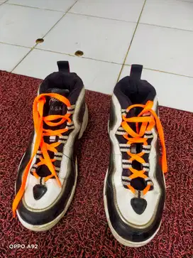 Jual Cepat Sepatu Jump Ukuran No. 40 Layak Pakai