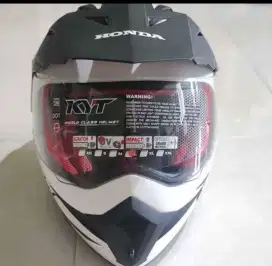 Helm KYT Eksplorer Touring