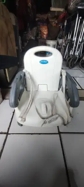 KURSI MAKAN BAYI BOOSTER SEAT PLIKO