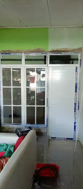 Kusen aluminium pintu dan jendela