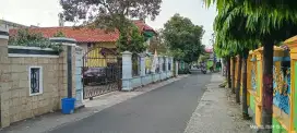 Rumah disewakan sebagai gudang dengan luas 15 m²