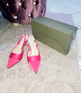 Jual sepatu kitten heels 5 cm warna fushia