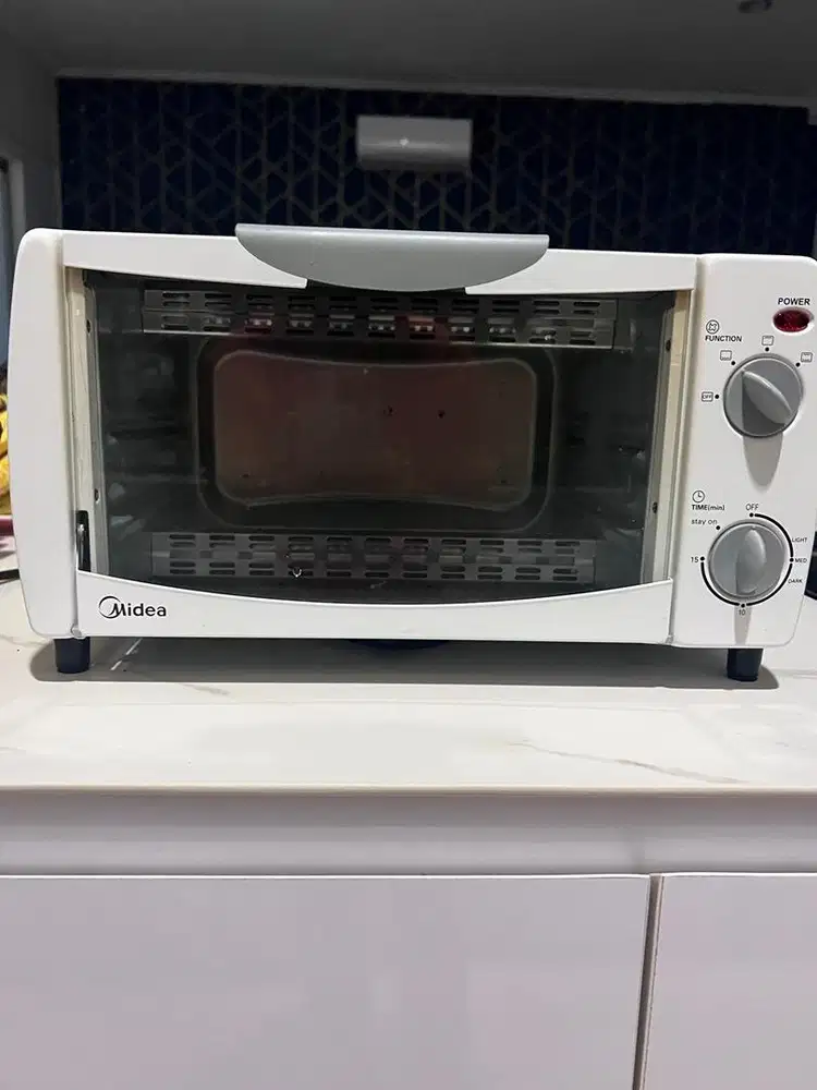 Midea oven listrik 10L