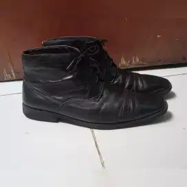 Sepatu boots kulit size 43 Gino mariani original