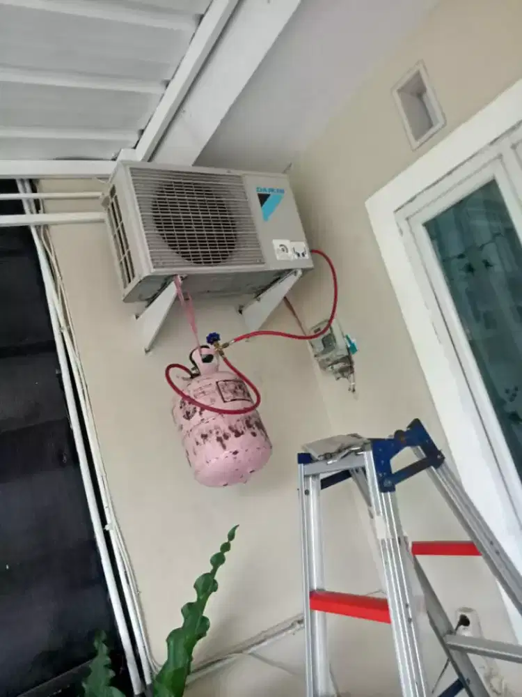 Perbaikan Ac,Cuci Ac,Isi Freon Dll