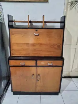 Meja Belajar dari kayu jati.