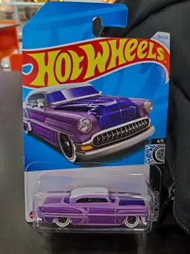 Reguler Treasure Hunt Hot Wheels Custom 53 Chevy