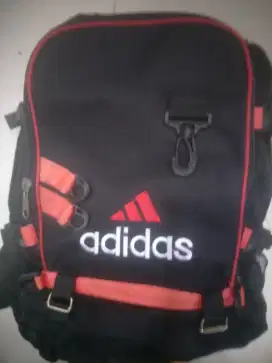 TAS ADIDAS BEKAS BAGUS.