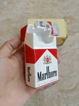 Asbak Marlboro keramik