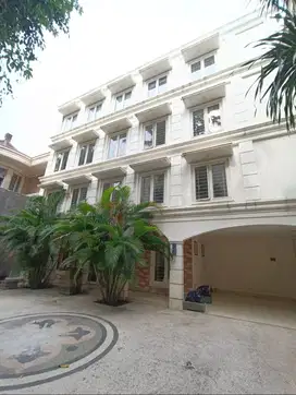 Dijual Komersial Area Raya Tenggilis Surabaya