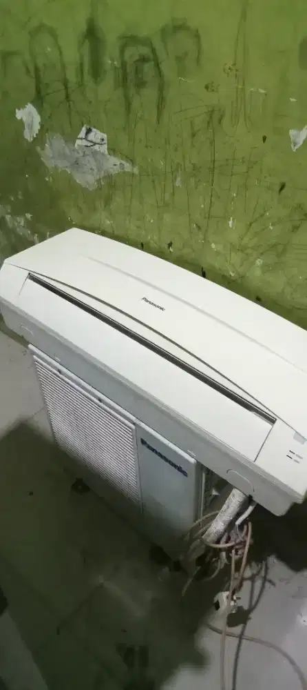 Menerima AC rusak, elektronik rusak lainya