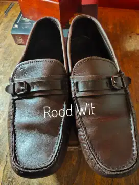 Jual Sepatu Loafer Pria Tod's Kulit asli pantofel Loafer cowok second