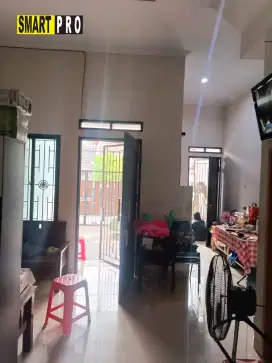 Rumah 2 lantai Poris Indah, bangunan terawat, lingkungan nyaman