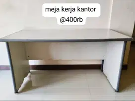 Obral Furniture ex Kantor Kursi Kantor Meja Lemari Besi Kabinet dll