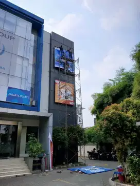 pembuatan papan reklame, neon box, huruf timbul, singbox dll