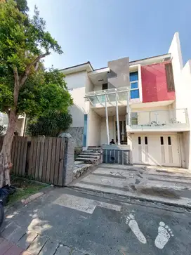 Dijual Rumah sebelah Taman Muraahh Pakuwon City San Diego