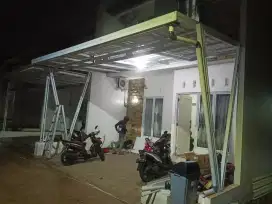 Kanopi baja ringan