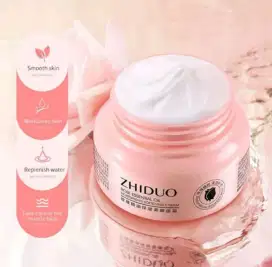 ZHIDUO ROSE ESSENTIAL OIL moisturizing softening cream 120 gram