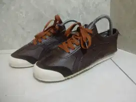 Sepatu onitsuka Tiger ready stok sesuai deskripsi