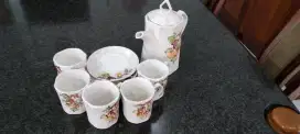 Tea set keramik motif timbul