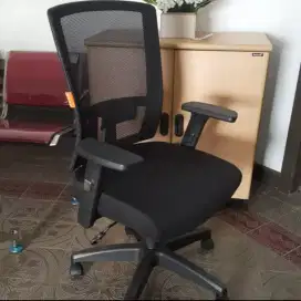 Kursi Kantor Ecos SBM 9601 Hitam