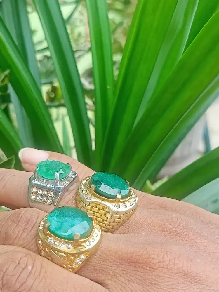 Natural Batu Mulia Emerald Beryl Zamrud Colombia
