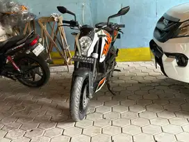 Ktm duke 200 tahun 2017