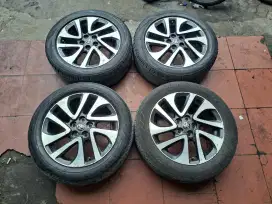 Velg dan ban r16 sienta bisa tt